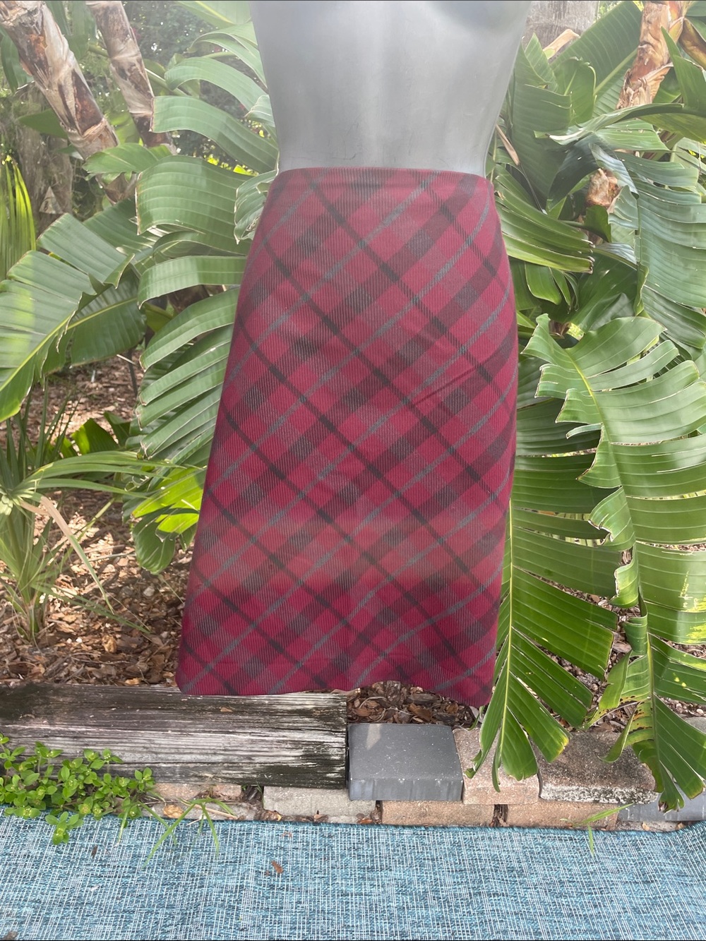 Burgundy plaid pencil skirt with back slit